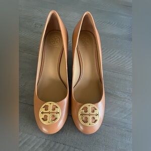 Tory Burch Tan Heels with Gold Accent